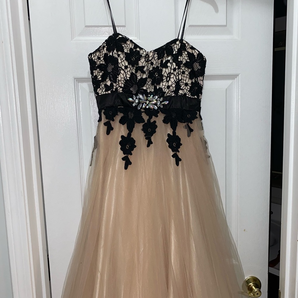 Women’s dress